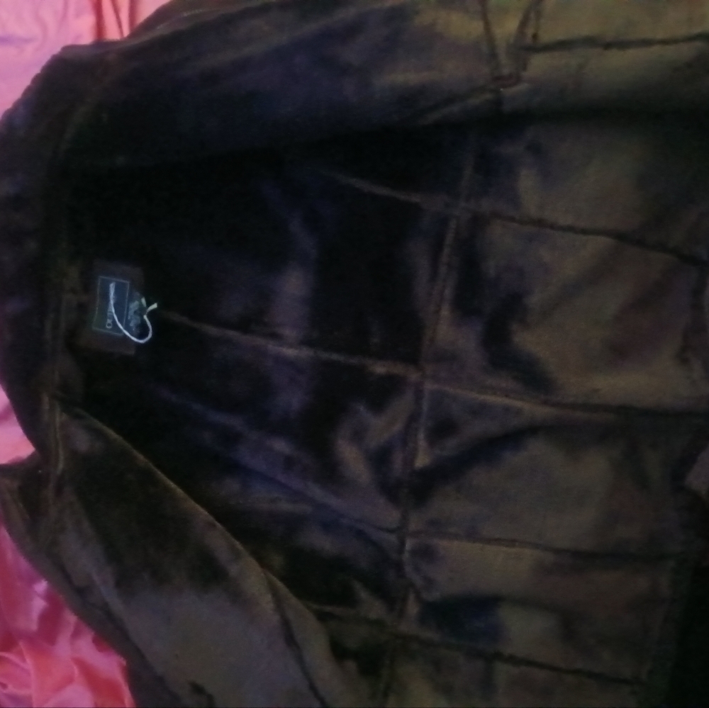 Coat - Picture 3 of 4